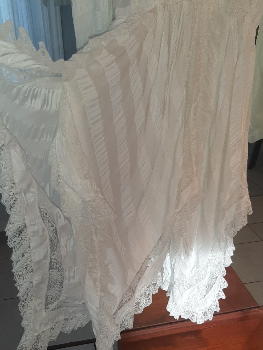 NWOT Orig $1,380 Philosophy🤍di Lorenzo Serafini White Lace Strip High-Low Sz 4 - Picture 7 of 16